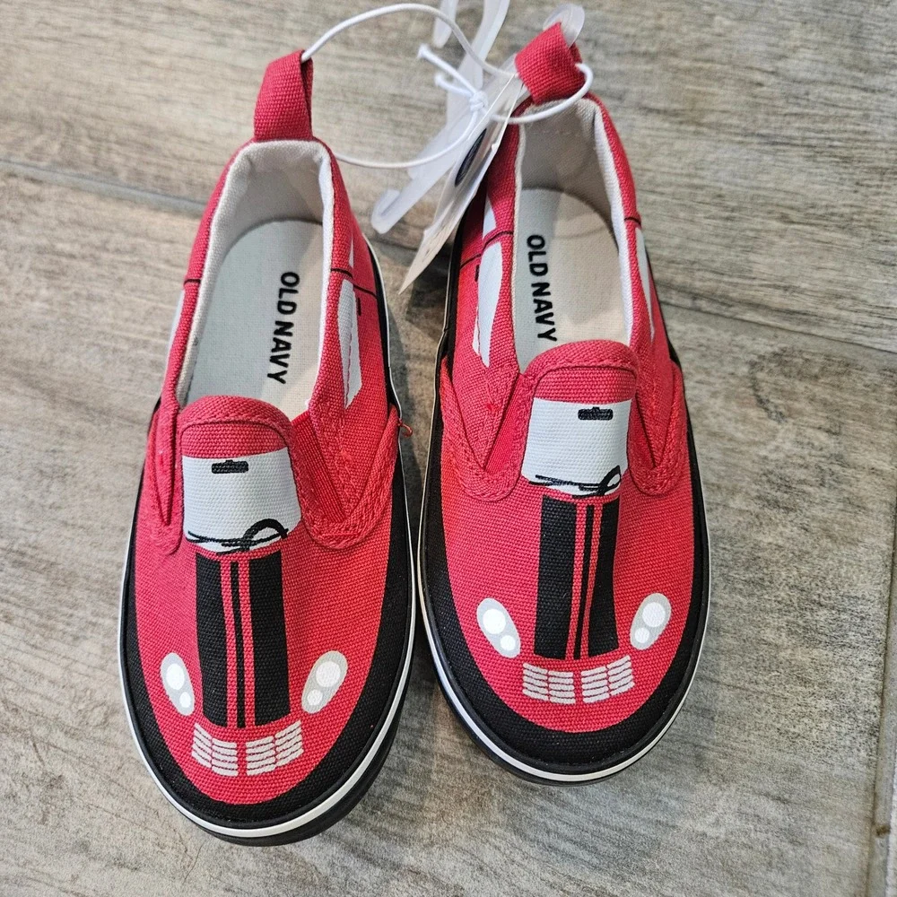 Old Navy Sneakers Toddler 6 & 7 Grey Red NEW Wingtip Race Car Lot of 2 Dressy‎